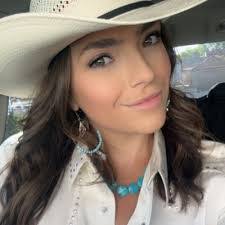 Beau Graham's Instagram, Twitter & Facebook