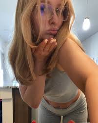 Becca (@rebecca_robins1) • Instagram photos and videos