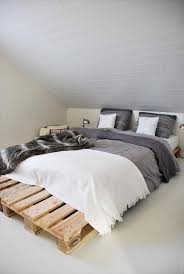 Desain tempat tidur murah dari palet ini walau minimalis namun sangat menarik. 36 Tempat Tidur Anak Dari Kayu Palet Yang Banyak Di Cari