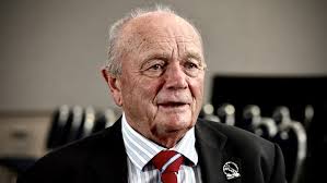 Gerry Harvey says businesses should pass