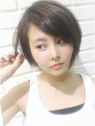 ビサージジェニュイン visage genuine ビサージジェニユイン 40代におすすめ前髪横流しショートボブ 前髪 横流し ショートのヘアスタイル フォーマルなヘアスタイル