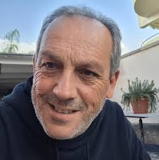 Pizza siciliana in riva al mare