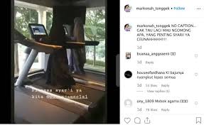 Check spelling or type a new query. Umi Pipik Pamer Fitnes Bersama Mulan Jameela Pakaian Keduanya Malah Tuai Hujatan Warganet Kenapa