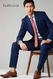 We specialize in vinci and vittorio st angelo slim suits, made of exquisite quality and craftsmanship yet reasonably priced. How To Transition Navy Suit Separates Into Spring Lighten Up The Dress Shirt Add A Pop Of Color With A Jackets Men Fashion Mens Outfits Mens Suits