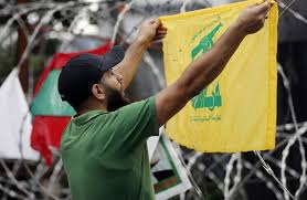 تعرضت جنازة المسؤول في سرايا المقاومة التابعة لميليشيا حزب الله علي شبلي يوم الأحد لهجوم ناري كثيف بالرشاشات والبنادق الحربية في منطقة خلدة جنوب بيروت، ما أسفر. Ø­Ø²Ø¨ Ø§Ù„Ù„Ù‡ ØªØ¹Ù„ÙŠÙ‚Ø§ Ø¹Ù„Ù‰ Ù…Ù‚ØªÙ„ Ø´Ø¨Ù„ÙŠ Ù†Ø±ÙØ¶ ÙƒÙ„ Ø£Ù†ÙˆØ§Ø¹ Ø§Ù„Ù‚ØªÙ„ ÙˆÙ†Ù‡ÙŠØ¨ Ø¨Ø§Ù„Ø£Ø¬Ù‡Ø²Ø© Ù…Ø­Ø§Ø³Ø¨Ø© Ø§Ù„Ø¬Ù†Ø§Ø© Almada Ø£Ø®Ø¨Ø§Ø± Ù„Ø¨Ù†Ø§Ù† ÙˆØ§Ù„Ø¹Ø§Ù„Ù…