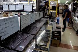 Sebab lantaran kondisi yang bekas, mungkin ada minusnya. Geliat Penjualan Laptop Bekas Di Harco Mangga Dua Itworks