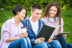 السياحة في بريطانيا في موسم الصيف الصيف وتعلم اللغة الانجليزية