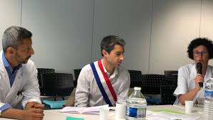 Fondateur et rédac' chef du journal fakir. Le Depute Insoumis Francois Ruffin A L Hopital De Saint Nazaire Pendant Le Discours De Politique Generale