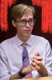 Zpěvačka Jana Fabiánová byla první, kdo veřejně upozornil na psychiatra  Jana Cimického. A Ilona byla druhá. Když zpěvačku vystavili za její  svědectví uživatelé internetu tvrdým a sprostým hejtům, Ilona ji v diskusích