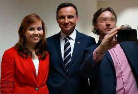 Poręczenie majątkowe zostało wpłacone wczoraj po południu przez rodzinę. Bartlomiej M Aktor I Dziennikarz Tvp Zatrzymany Uslyszal Zarzut Gwaltu Na Trzech Nastolatkach Pudelek