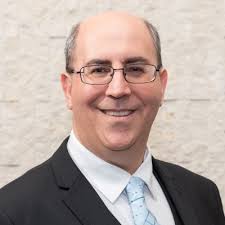 I recently reached 100 issued patents from USPTO. Many thanks to Data  Domain, EMC, and Dell for sponsoring these patents as well as 35  co-inventors for great collaborations. https://lnkd.in/eQpK5Rt