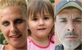 Piange davanti al gip Emanuela Aiello, la madre della piccola Beatrice, la bimba  di 2 anni morta a Bordighera per le botte ricevute dalla madre e dal suo  compagno. «Non ho mai
