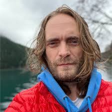 Justin Robey's Instagram, Twitter & Facebook