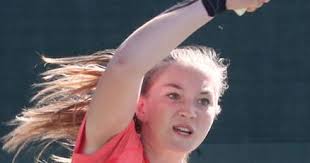 Roseburg girls celebrate seniors, season with final scrimmage