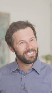 Ausgelotet "Wie beeinflussbar sind wir?" Einzelinterview mit Eric Wallis