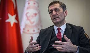 Selçuk, sadece 3 soru daha önce yayınladığımız sorulara benzer ifadelerini kullandı. Lhexzfoi7uirfm