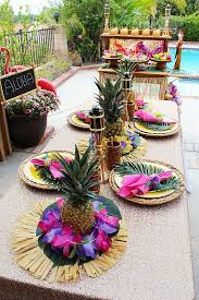Fun365 Craft Party Wedding Classroom Ideas Inspiration Hawaiian Party Decorations Hawaiian Party Theme Luau Centerpieces