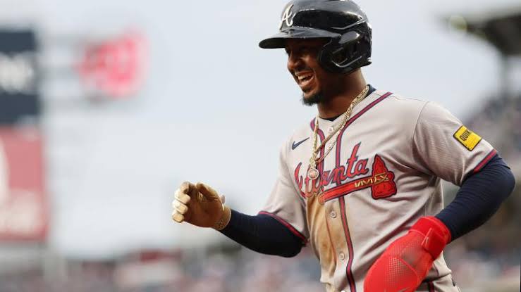 Braves' Ozzie Albies earning Astros legend Jose Altuve comparison in  game-changing development - Yahoo Sports