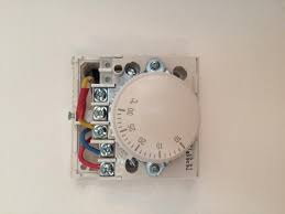 The honeywell home trademark is used under license from honeywell international inc. 13l13y 3 Way Switch Wiring 2 Wire Honeywell Thermostat Wiring 2 Wire Thermostat Wiring Diagram Heat Only