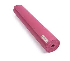 Dadurch sind unsere matten besonders rutschfest und natürlich. Jade Harmony Yogamatte 173cm 60cm 5mm Raspberry Yogisha