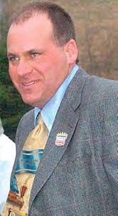 Earl Knotts's Instagram, Twitter & Facebook