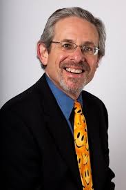 The Shade of a Tree is the Very Best Shade There is: 135 Motivational  Lessons to Share with Your Children as They Grow Up: Marcus, Mr. Scott "Q":  9781483975603: Amazon.com: Books