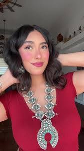 Ashley Menke's Instagram, Twitter & Facebook