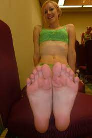 Orias feet