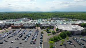 The mall is owned and managed by the macerich company, having purchased the mall from developer wilmorite in 2005, and has 1,669,000 square feet (155,055. Freehold Njunited States May Stock Footage Video 100 Royalty Free 1037798171 Shutterstock