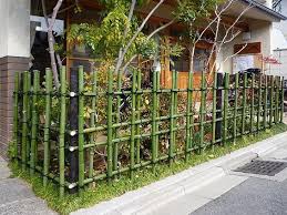 May 8 2014 explore cklwilyums43 s board bamboo fencing ideas on a bamboo garden fence is a fantastic addition to any garden area. Ideas Creativas Para Decorar Con Bambu Bamboo Garden Fences Bamboo Fence Bamboo Garden