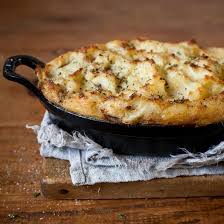 F Amp W S Melissa Rubel Plays With The Meat And Potatoes Mix In A Traditional Shepherd S Pie Using Chicken Shepherds Pie Fall Chicken Recipes Mashed Parsnips