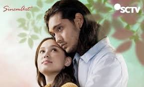 Biodata ajeng fauziah, lengkap umur dan agama, pemain web series love is us yang trending. Sinopsis Love Story The Series Episode 1 Terakhir Lengkap Dailysia
