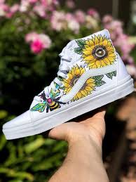 Black And White Checkered Vans With Sunflowers Vans De Girasol Personalizadas Sk8 Hi Etsy Sunflower Vans Painted Shoes Diy Vans