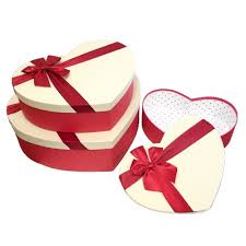 The gift boxes we provide can meet different floral designs, and use luxurious gift boxes of different shapes and colors to wrap your flowers. Packaging Hat Flower Boxes Florist Supplies Uk