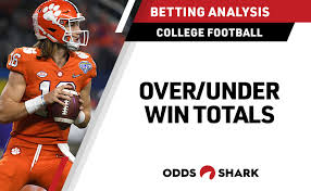 If you bet on clemson to win the national championship before the season or at any time during the regular season, you have a winning futures ticket. College Football Win Totals 2019 Odds Odds Shark