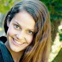 Claire Beal's Instagram, Twitter & Facebook