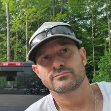 Rick Capretta's Instagram, Twitter & Facebook