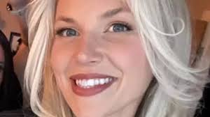 Brother and sister reunited after 39 years