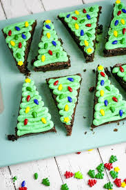 Christmas is so much fun. Easy Christmas Tree Brownies That Are So Festive The Simple Parent