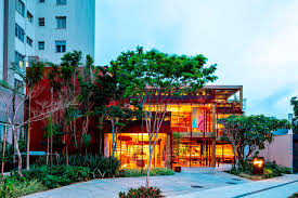Entdecke rezepte, einrichtungsideen, stilinterpretationen und andere ideen zum ausprobieren. Matheus Farah E Manoel Maia Arquitetura A Milestone In Sustainability Efficiency And Innovation Dengo Chocolates Concept Store
