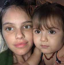 Laura neiva is a brazilian actress and model. Laura Neiva Fala Sobre Nascimento Da Irma Melhor Presente Da Minha Vida Quem Quem News