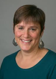 Petit bougie sociology professor teaching a course