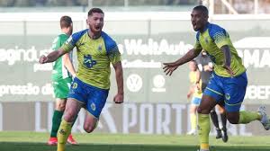 Rio ave fc more than 10.5 corners 5 itibaren 7. A Familia Pinho Esta De Volta Arouca Sobe Em Epocas Consecutivas Volta A Primeira Liga Quatro Anos Depois E Condena Rio Ave A Descida Observador