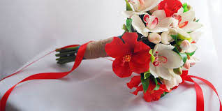 Spring & pastel, tropical & vibrant, and leafy & green. Red Hibiscus And White Orchid Brides Bouquet Hibiscus Wedding Flower Bouquet Wedding Hibiscus Bouquet