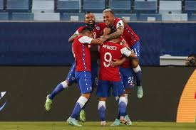 Sin hablar español, es la promesa en la ofensiva para la roja que . La Seleccion Chilena Rompio La Burbuja Y Habra Sanciones El Grafico