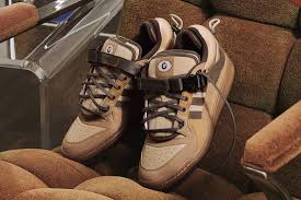 29 and los que no iban a salir on may 10 — so is he really releasing his well, if bad bunny is dropping a new album this week, temazo would be a good word to use since it is puerto rican slang for awesome song. Bad Bunny Adidas Tubular Viral Shoe Women Black Sandals Buckle Gw0264 Release Date Sbd