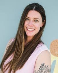 Jeannie Laughlin's Instagram, Twitter & Facebook