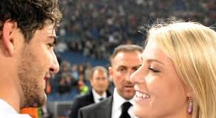 Barbara berlusconi, figlia del leader di forza italia silvio e di veronica lario, è diventata per barbara berlusconi si tratta del secondo figlio nato dalla relazione con il suo compagno lorenzo. Pato E Barbara Berlusconi Figlio In Arrivo La Stampa