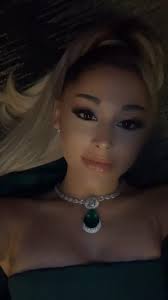 Pin On Ariana Grande