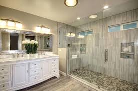 Add rugs, candlesticks, and artwork to put a little color in your bathroom that's easily removable. Image Result For Master Bathroom Ideas Luxury Master Bathrooms Modern Master Bathroom Small Master Bathroom